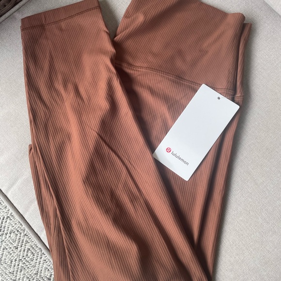 NWT Lululemon Align Ribbed Pant 25” - Picture 2 of 6